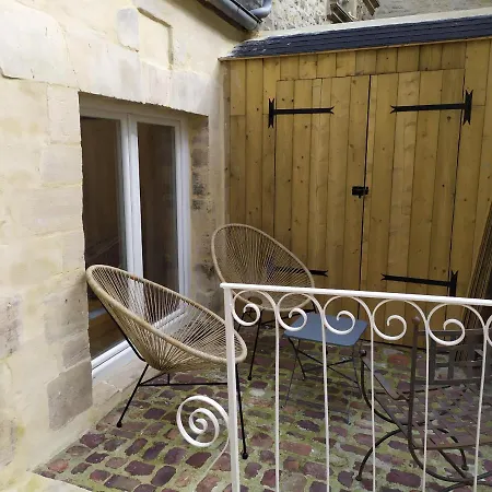 D'hote En Famille Bed & Breakfast
