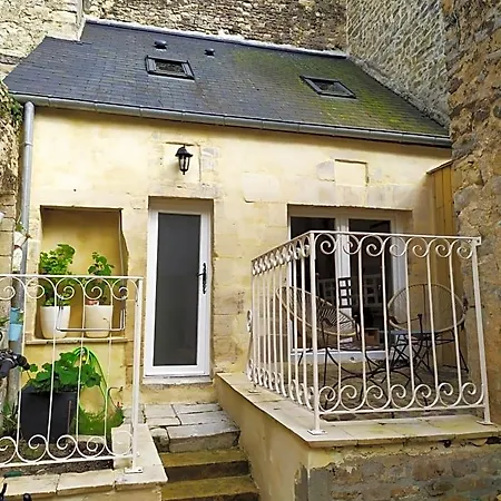 D'hote En Famille Bed & Breakfast Bayeux