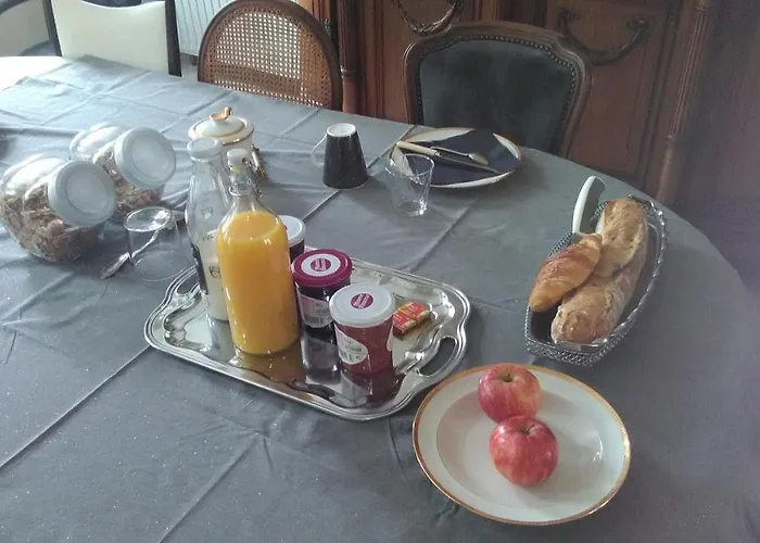 D'hote En Famille Bed & Breakfast 3*